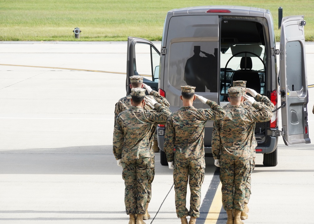 Carry teams conduct ground training