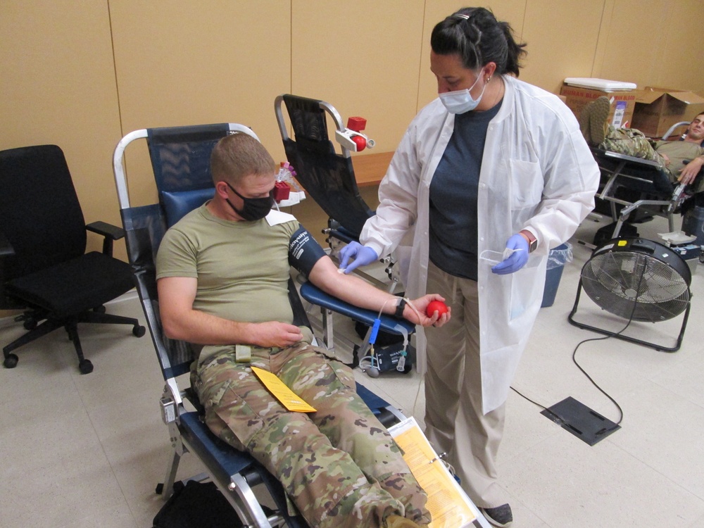 “Fightin’ Fifth” Soldiers Set Records with September Blood Drive