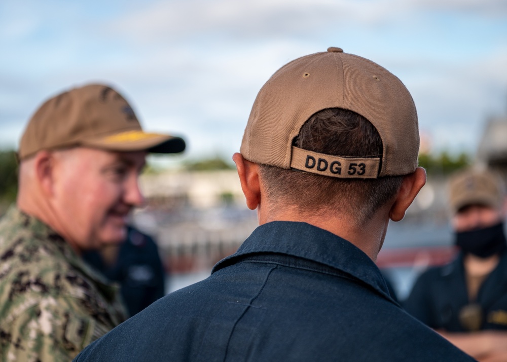 Navy Region Hawaii Commander Presents Arizona Relic to Destroyer Crew