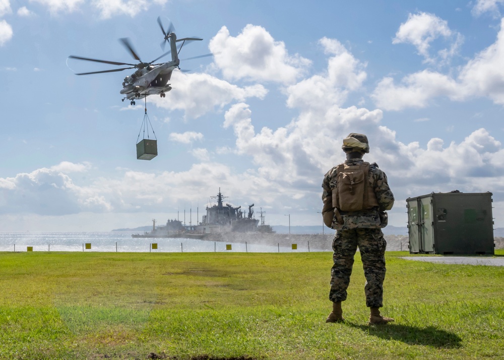 HMH-462 Training at CFAO White Beach