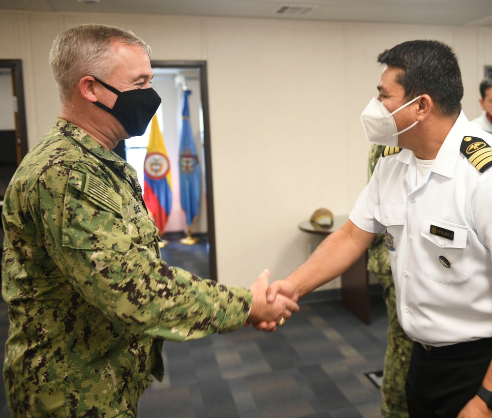 New Reserve Vice Commander of U.S. 4th Fleet Greets Foreign Liaison Officer During U.S. Navy Birthday Celebration