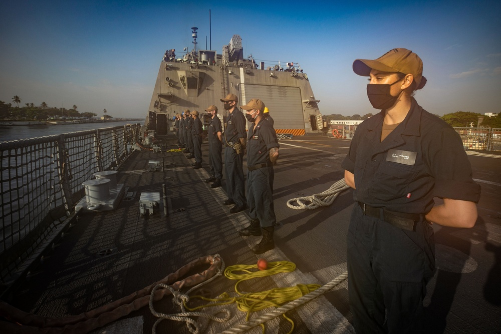 USS Sioux City Sailors Man the Rails During Sea and Anchor Detail