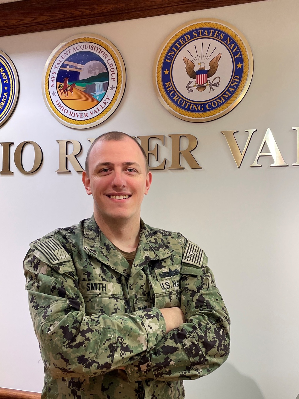 Ohio Sailor Finds Joy in Recruiting at Home