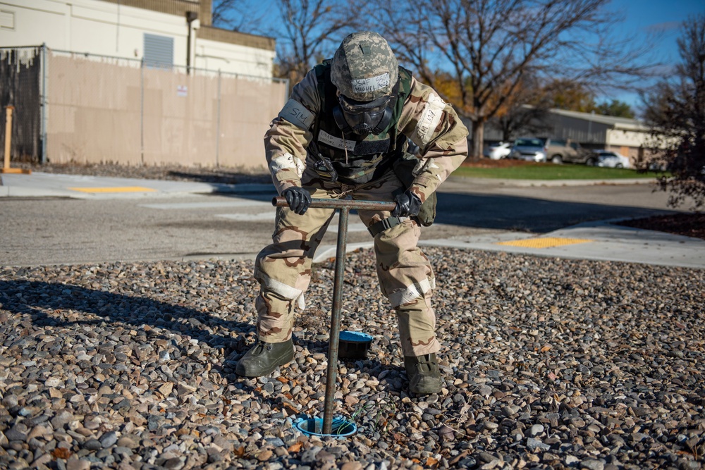 Gunfighters participate in Gunslinger 21-06