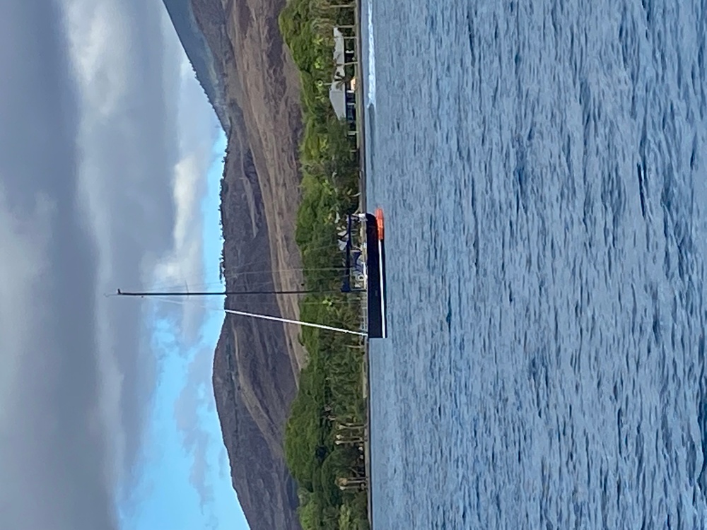 Coast Guard rescues mariners aboard grounded vessel off Maui