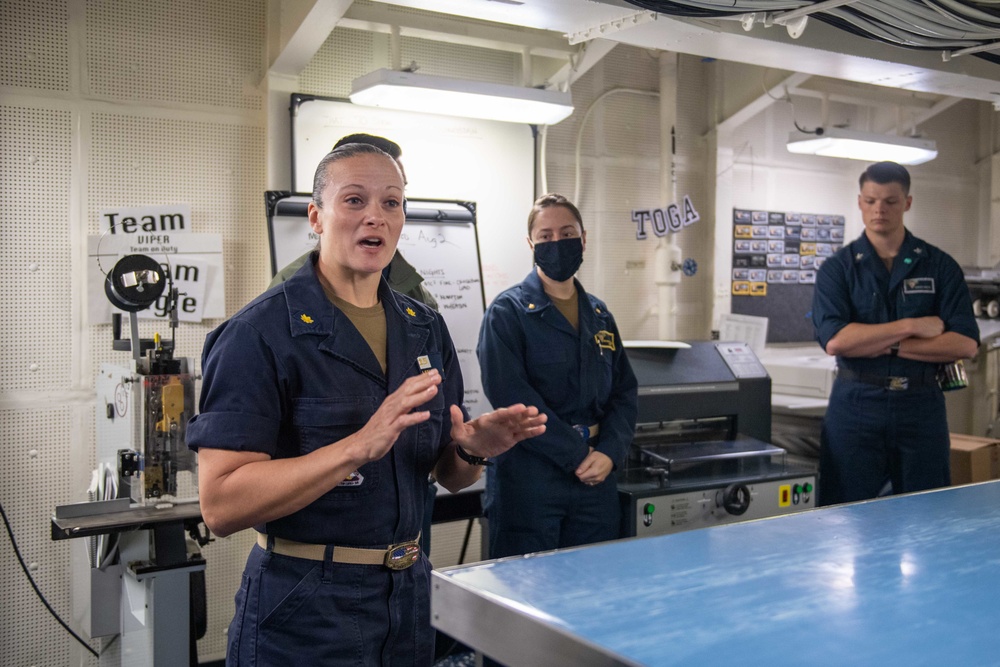 Carrier Strike Group 15 Public Affairs Officer Conducts Training on USS Carl Vinson (CVN 70)