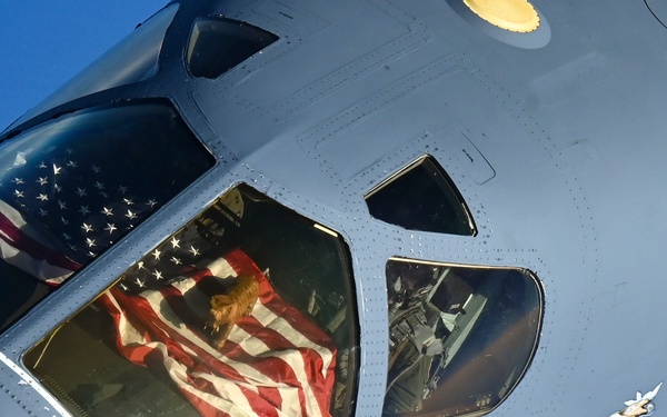 U.S. B-1 Conducts Presence Patrol in the Middle East with Regional Partners