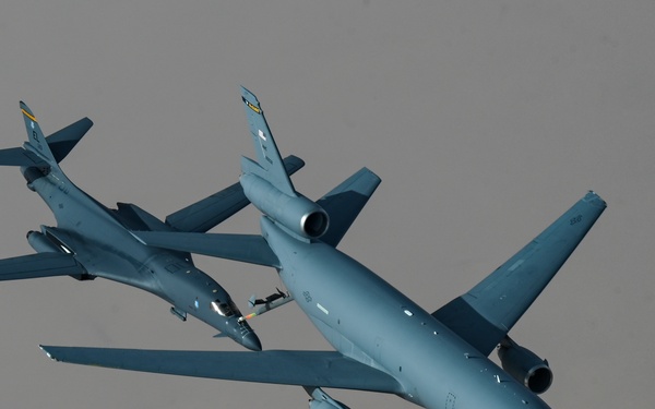 U.S. B-1 Conducts Presence Patrol in the Middle East with Regional Partners