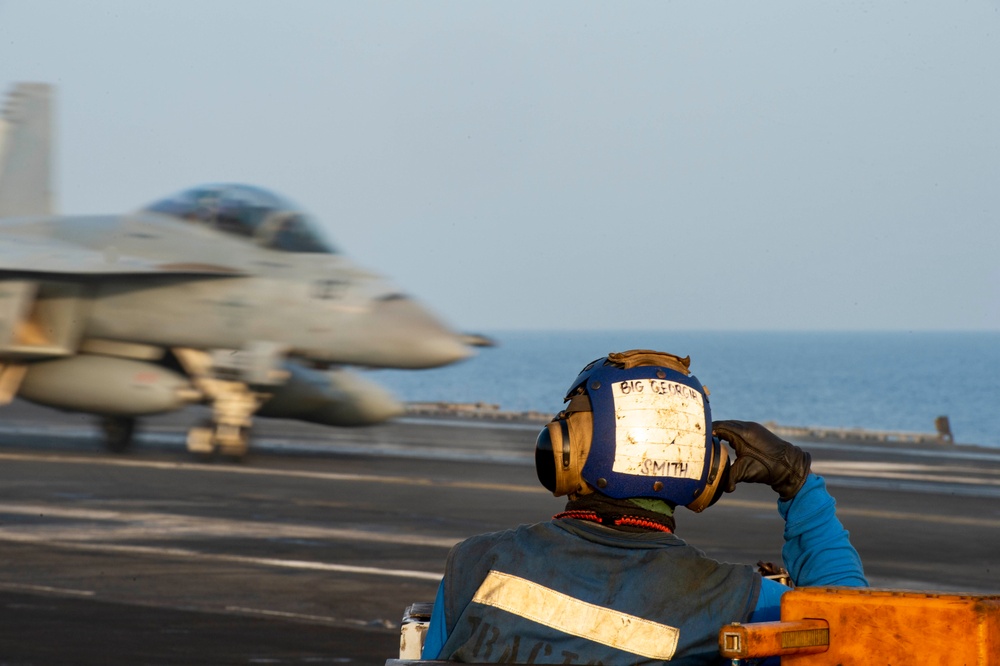 Eisenhower Supports Naval Operations in 5th Fleet Area of Operations