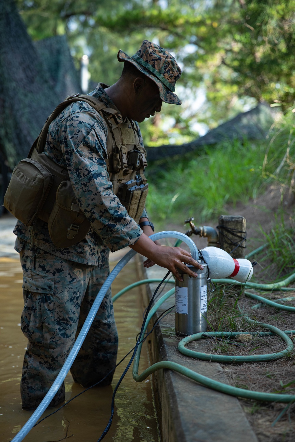 Marines with CLB-4 conduct cache drops in support of V 2/8