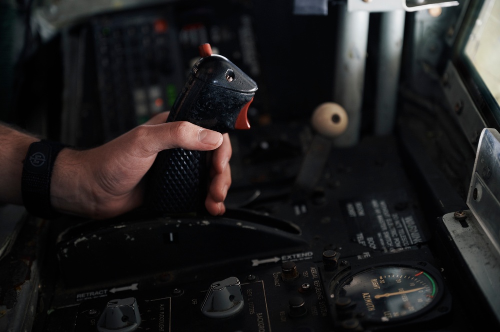 349th EARS refuels Air Force F-15E Eagles