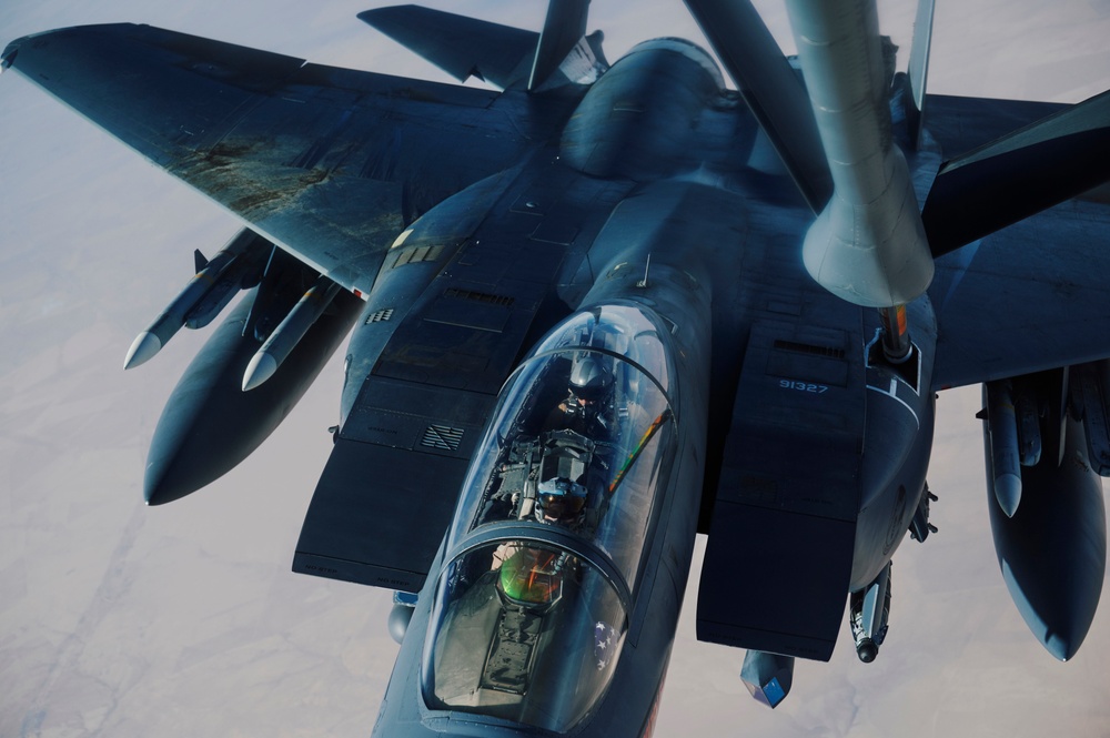 349th EARS refuels Air Force F-15E Eagles