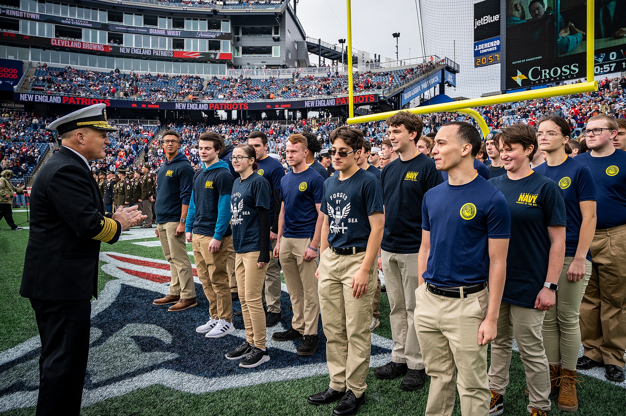 DVIDS - Images - NTAG New England Future Sailors Swear In At Patriots Game  [Image 2 of 3]