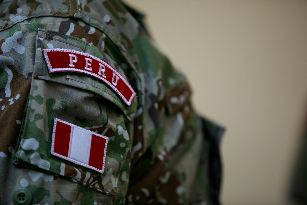 The Peruvian Army visits Fort Hood