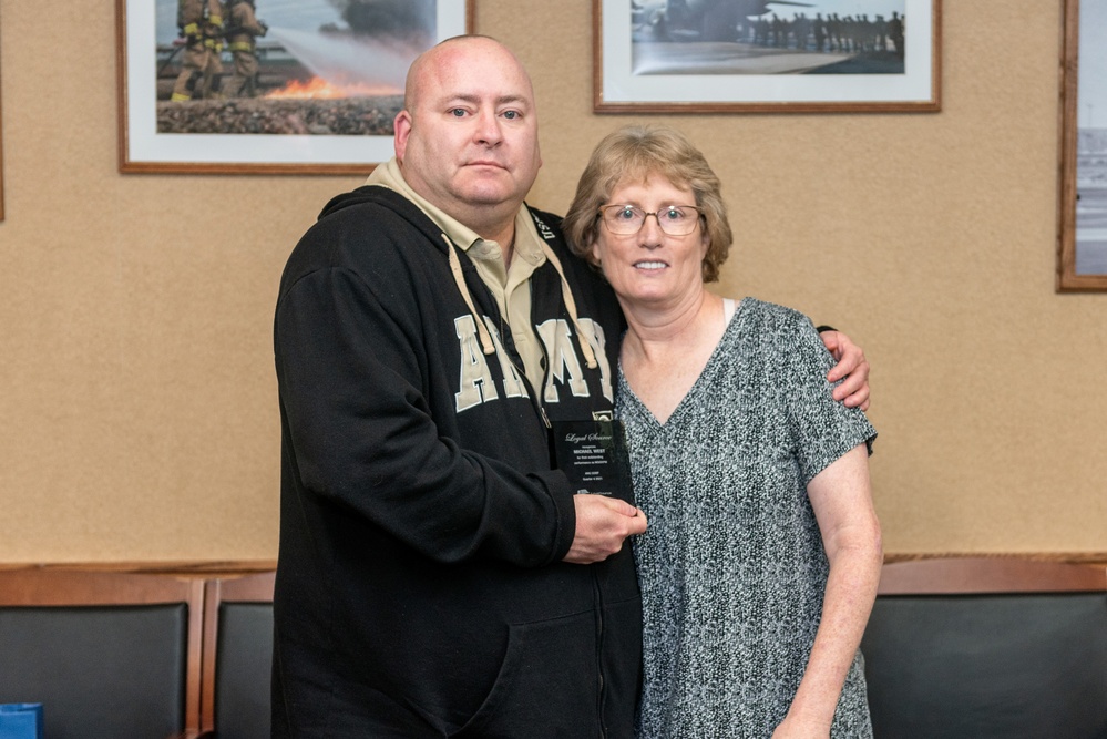Peoria Drug Demand Reduction Program manager receives award for outstanding performance
