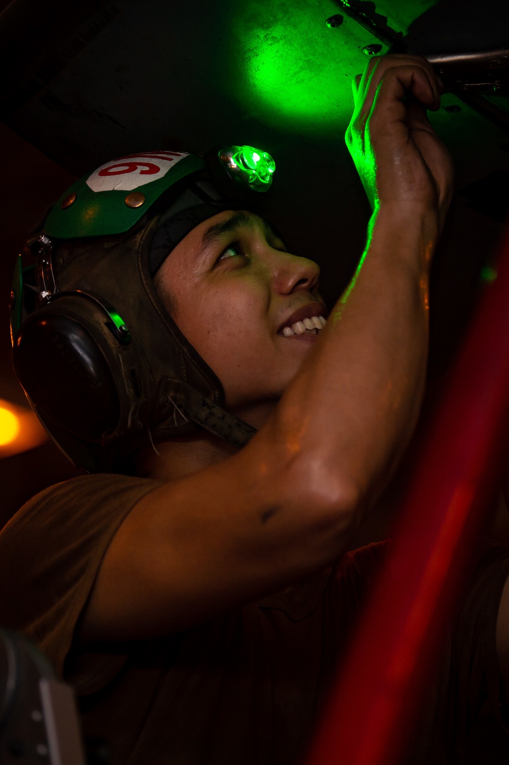 USS Carl Vinson (CVN70) Sailors Conduct Maintenance in South China Sea