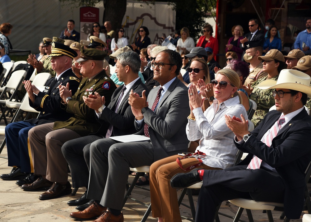 NAMRU San Antonio attends Opening Ceremony of Celebrate America's Military at The Alamo
