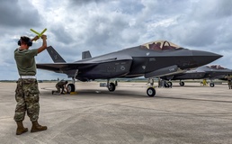 502nd Air Base Wing supports F-35 TDY