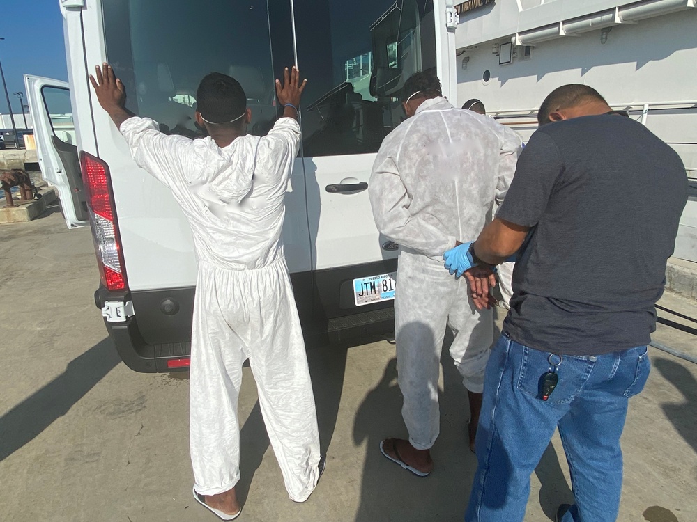 Coast Guard offloads $3.5 million in seized cocaine, transfers custody of 3 suspected smugglers in San Juan, Puerto Rico