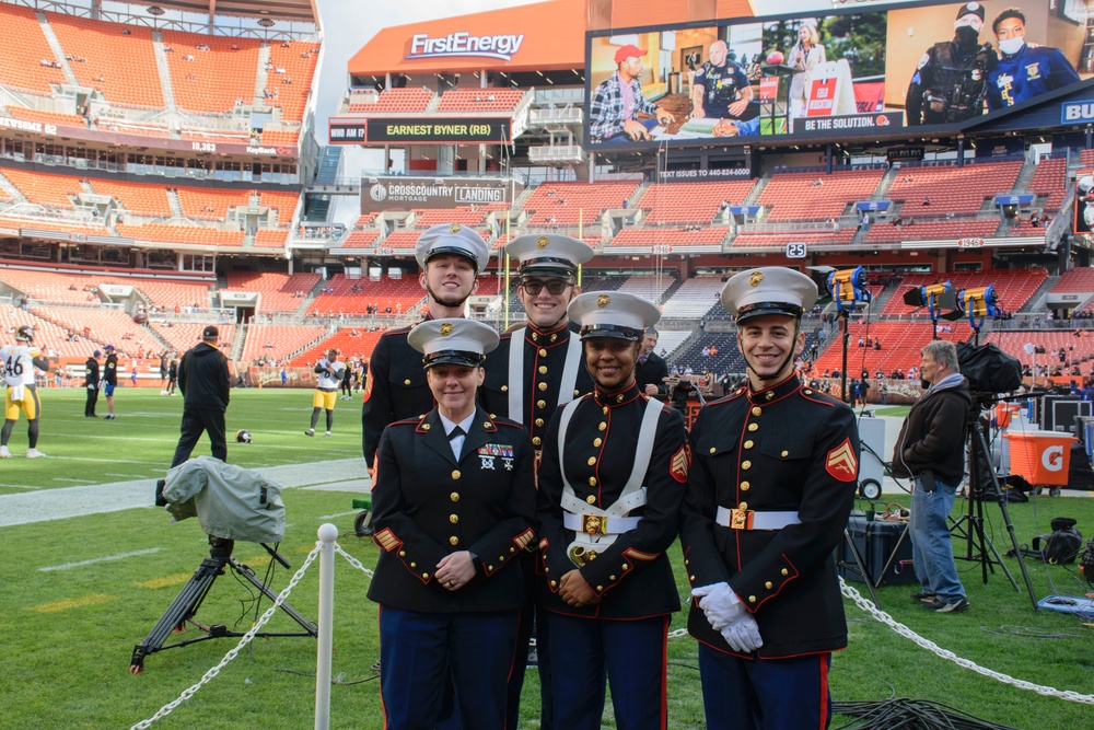 Cleveland Marines Color Guard for Browns
