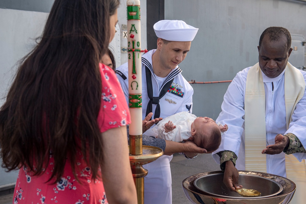 dvids-images-cfas-chaplain-conducts-baptism-on-flight-deck-of