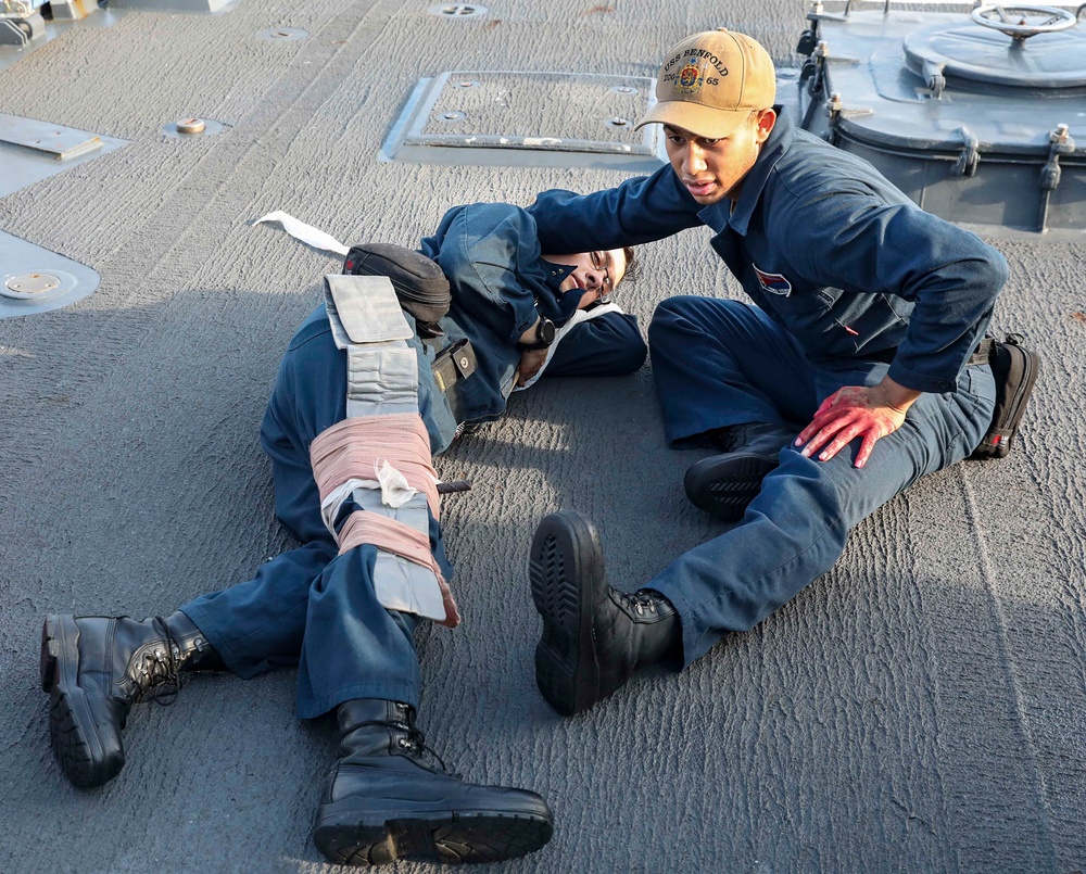 USS Benfold Conducts General Quarters Drill