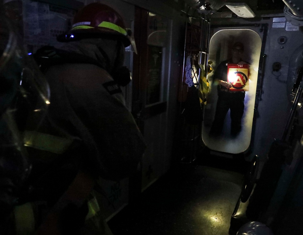 USS Benfold Conducts General Quarters Drill