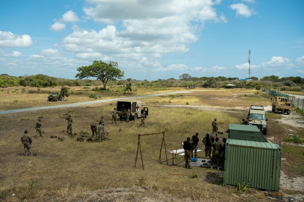 U.S. Army trains to operate with Kenyan Army Rangers