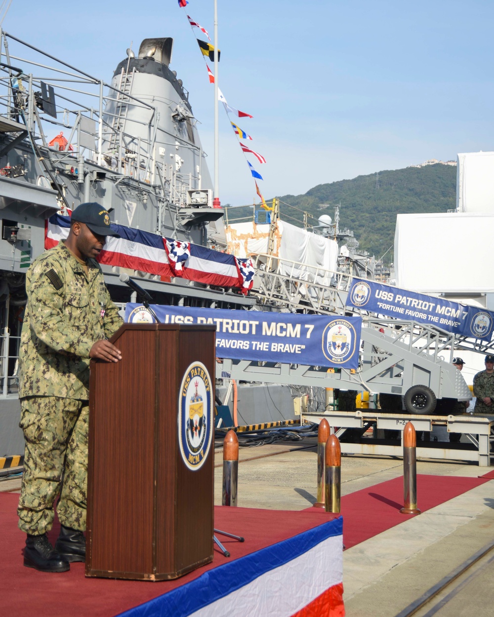 USS Patriot (MCM 7) Change of Command