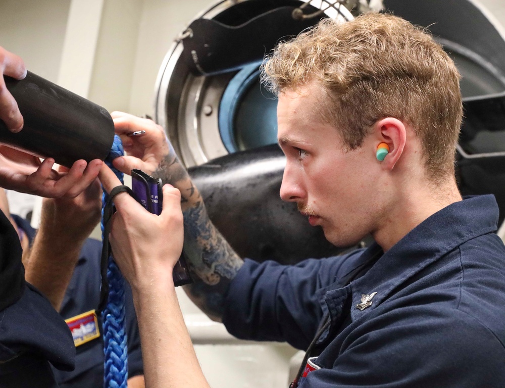 USS Benfold Conducts Routine Operations