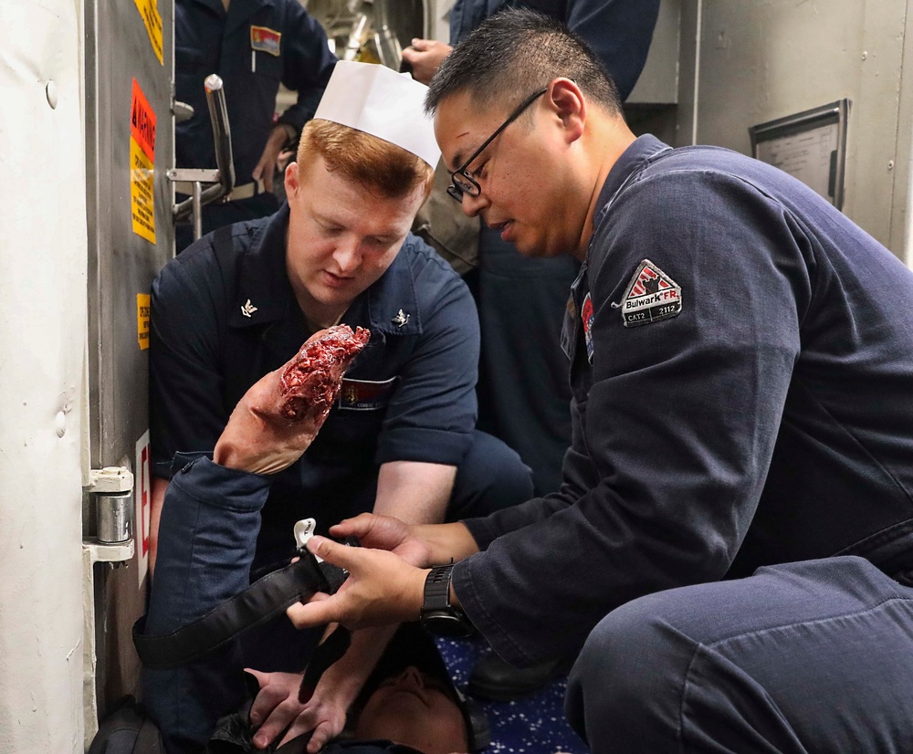 USS Benfold Conducts Drills