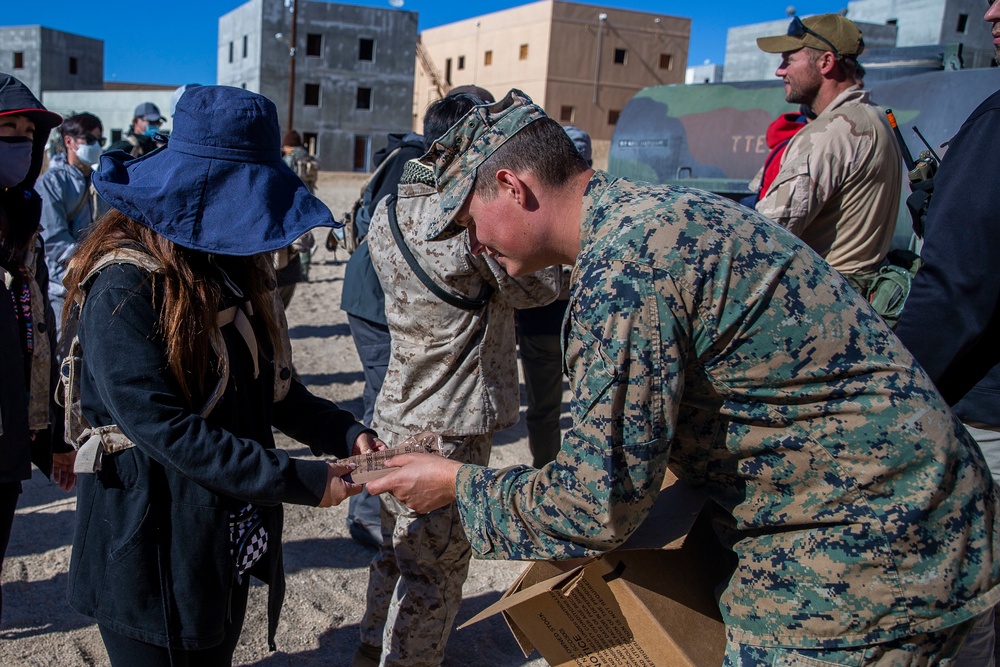 Allies, U.S. Marines participate in MWX 1-22