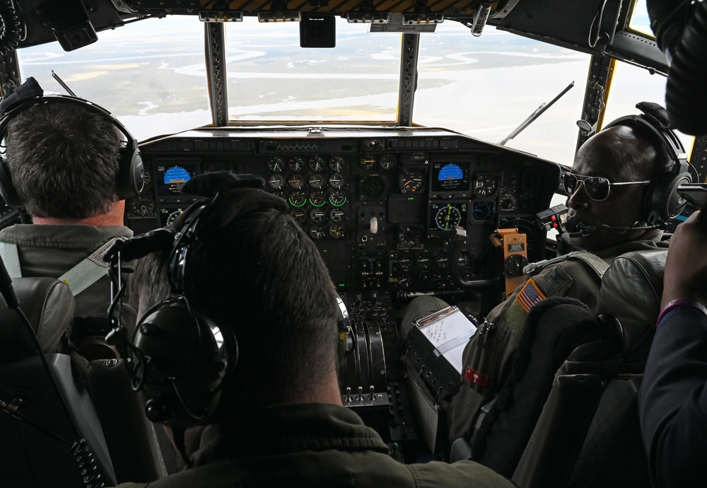 Civic Leaders with Leadership Savannah Organization visit the 165th Airlift Wing