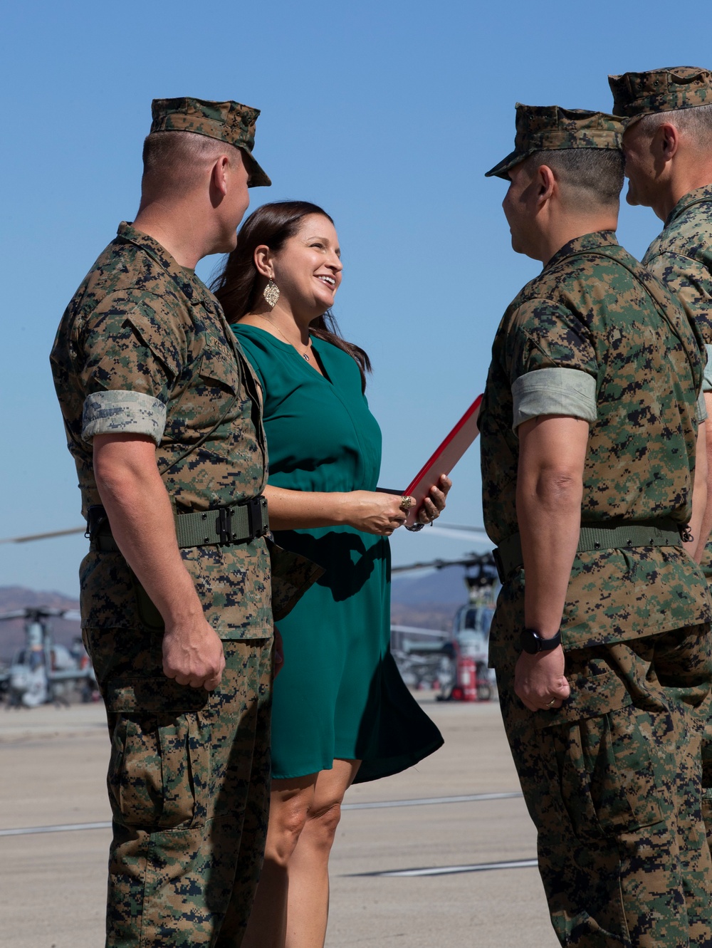 MAG-41 holds relief and appointment, retirement ceremony