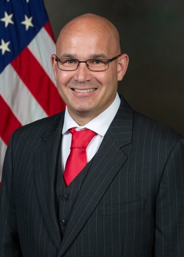 Ready to Lead: NNSY’s Tom Angle Develops His Skills in NAVSEA’s Journey Leadership Program