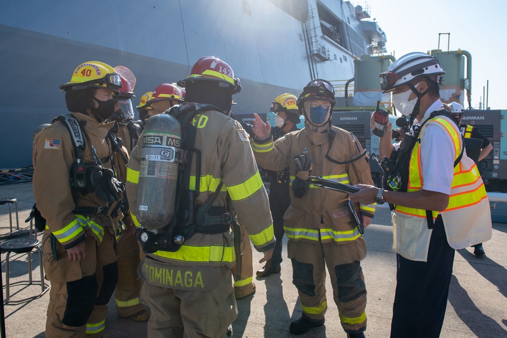 DVIDS - Images - Chapter 13 USS New Orleans Major Fire Drill [Image 1 of 4]