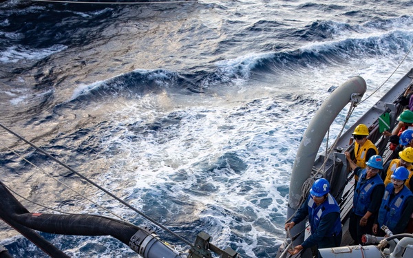 USS Dewey Sailors Receive Fuel from the JS Omi