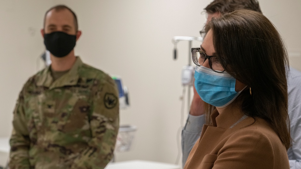 COVID: Utah Lieutenant Governor visits state’s new Utah DoH, Dept. Of Defense monoclonal antibody treatment site