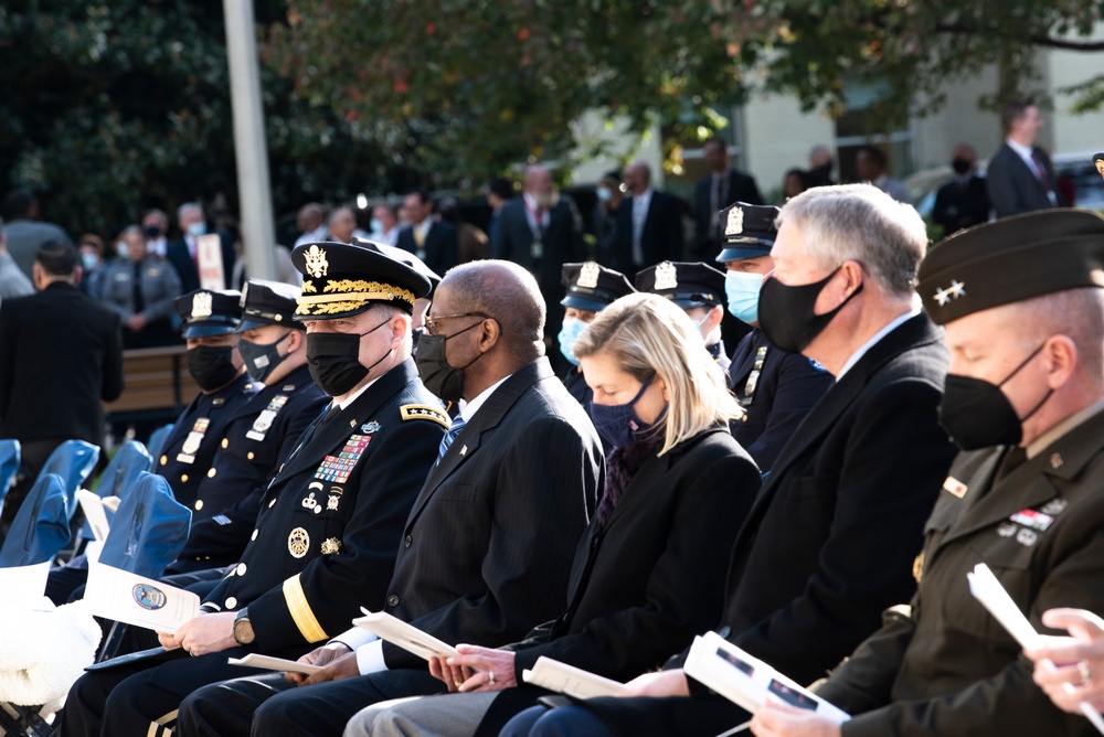 Pentagon Honors Fallen Pentagon Police Officer Cpl. George Gonzalez