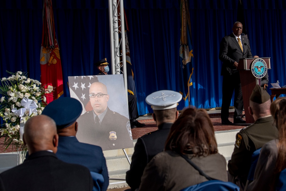 Pentagon Honors Fallen Pentagon Police Officer Cpl. George Gonzalez