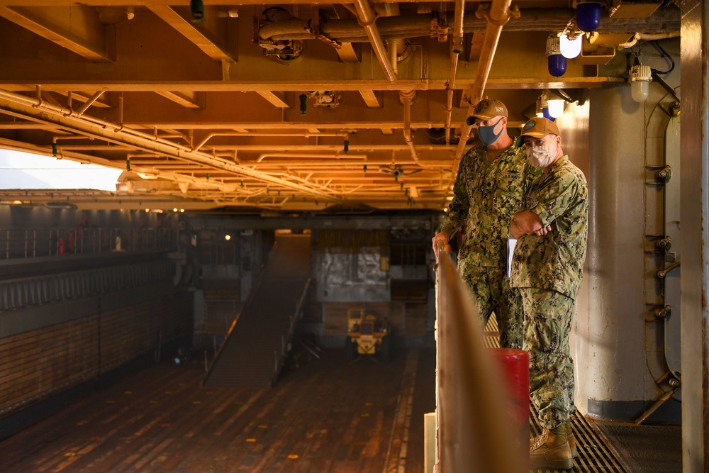 VADM Kitchener visits USS Germantown