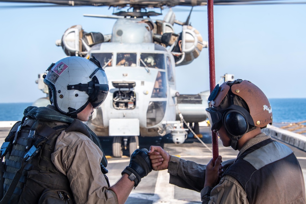 USS Portland (LPD 27) Conducts Flight Operations