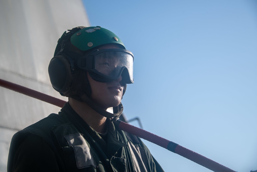 USS Portland (LPD 27) Conducts Flight Operations