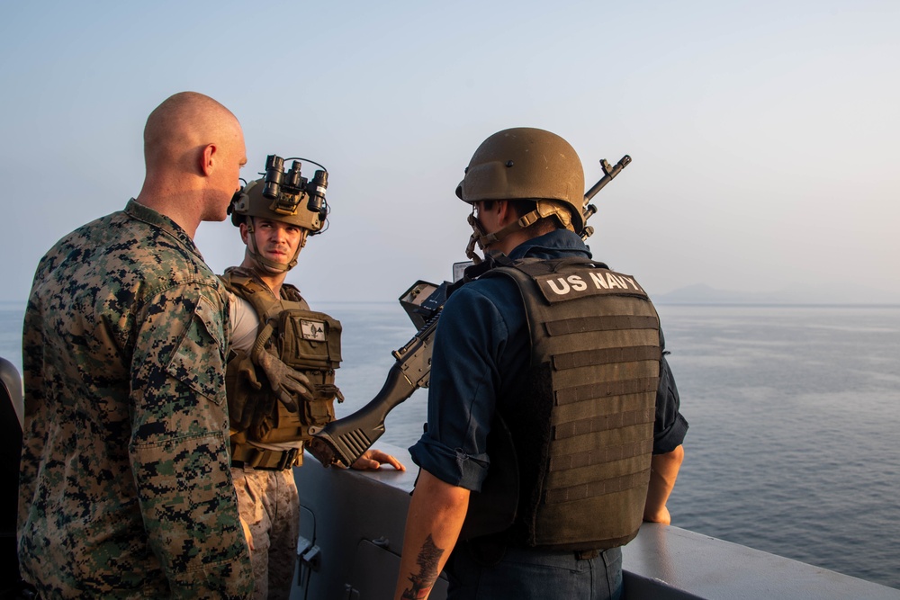 USS Portland (LPD 27) Transits Bab-el-Mandeb Strait