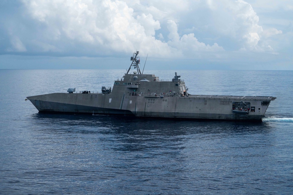 USS Jackson (LCS 6) Conducts Small Boat Operations