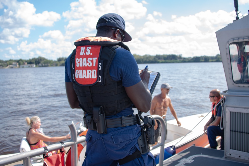 Coast Guard Station Mayport crew conducts vessel safety checks