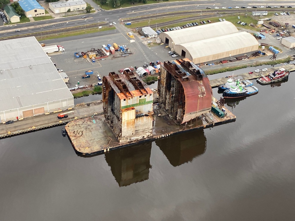 Barge Julie B continues sea fastening