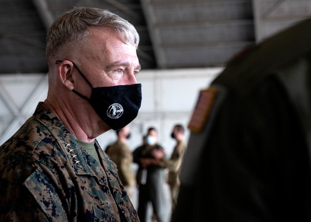 USCENTCOM Commander Recognizes 6th Air Refueling Wing Airmen