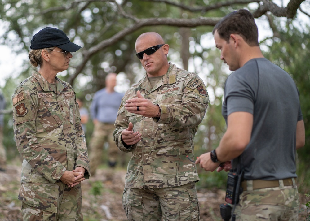 Second Air Force Commander partakes in TACP training