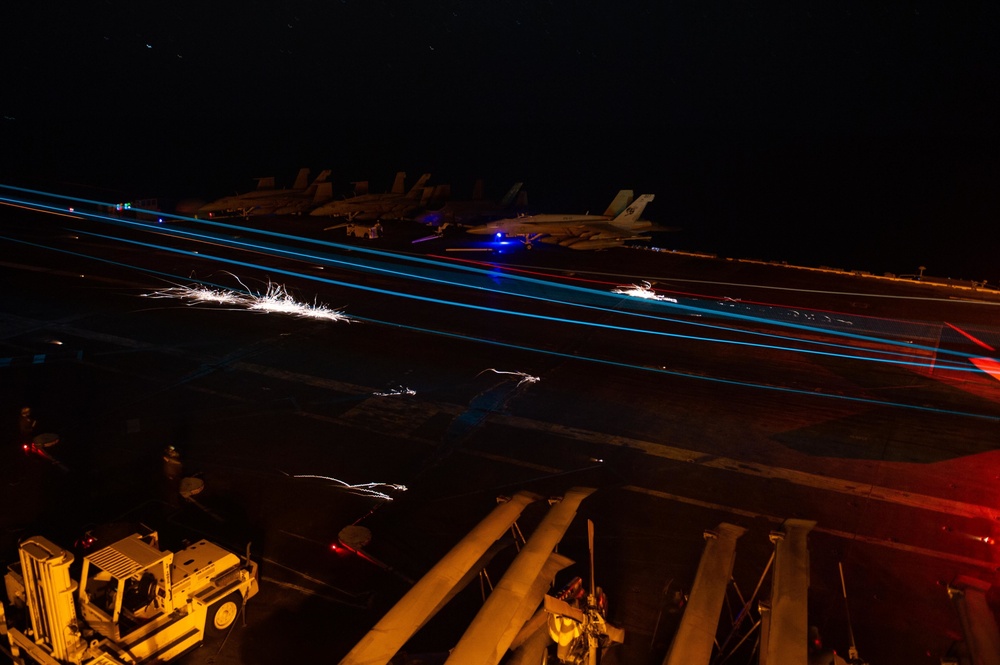 USS Carl Vinson (CVN 70) Conducts Night-Time Flight Operations